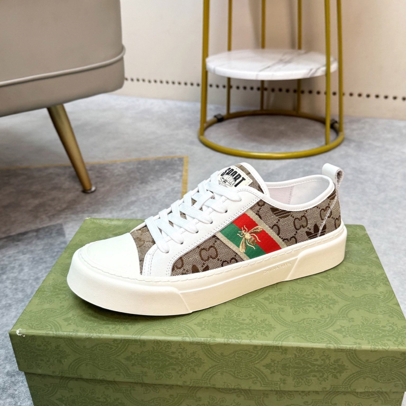 G*u*i leather shoes